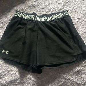 Under Armour Black Women’s Athletic Training Shorts with Logo Waistband